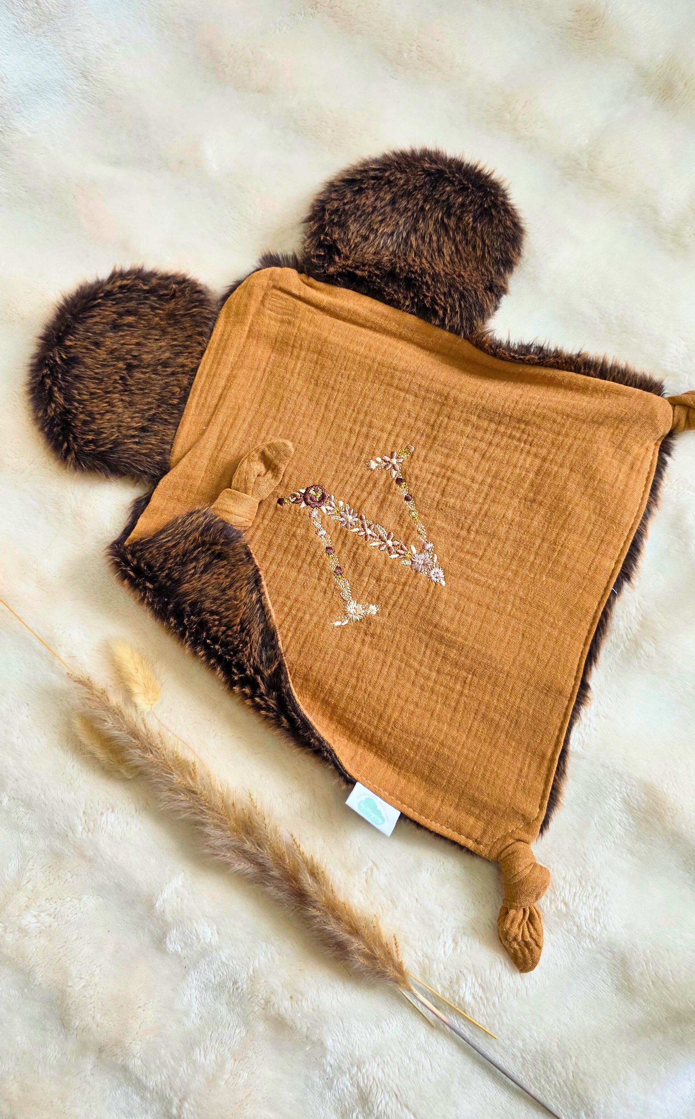 Doudou Alphabet - N