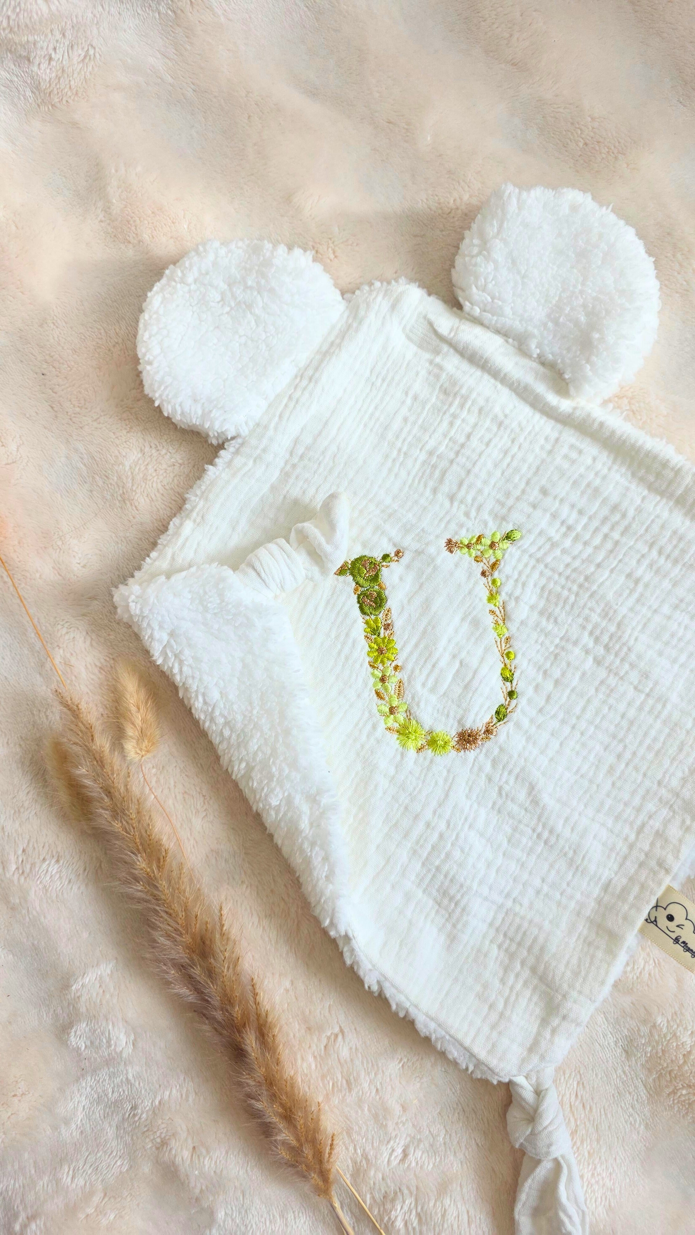 Doudou Alphabet - U